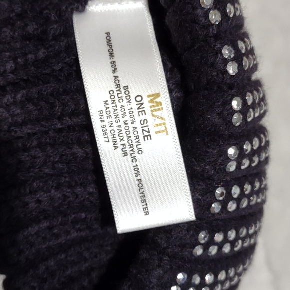 Like new condition hat for women - Picture 2 of 2